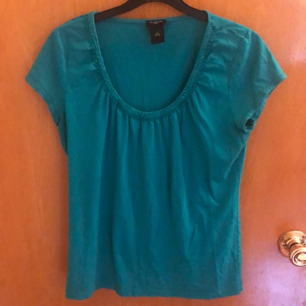 Ann Taylor Turquoise short sleeve tee - Size Medium